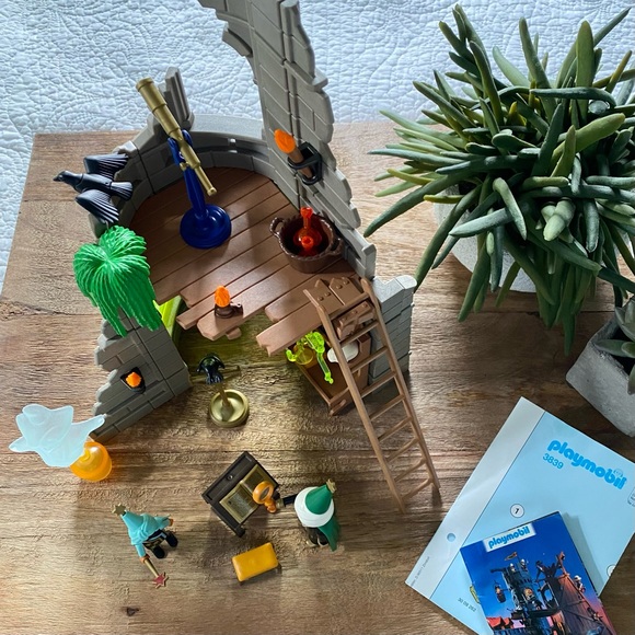 PLAYMOBIL 3839: Wizard’s Workshop Magic Castle - Vintage 100% Complete - Picture 1 of 14
